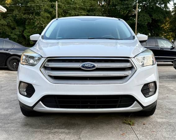 2019 Ford, dovoz USA — foto 3 z 12