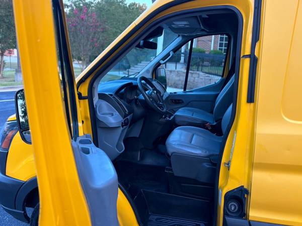 2018 Ford, dovoz USA — foto 8 z 12