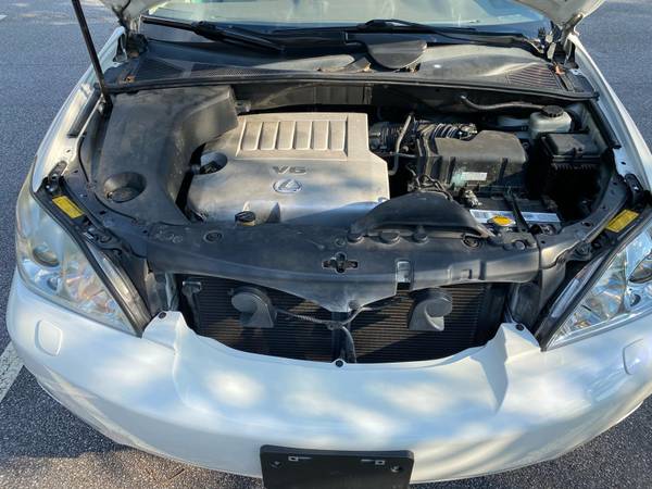 2008 Lexus, dovoz USA — foto 10 z 12