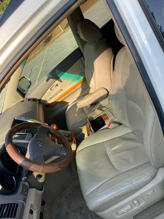 2008 Lexus, dovoz USA — foto 11 z 12