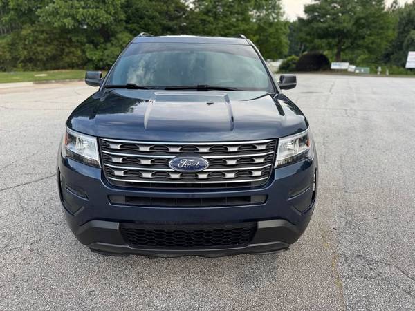 2017 Ford, dovoz USA — foto 5 z 12