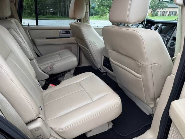 2017 Ford, dovoz USA — foto 12 z 12