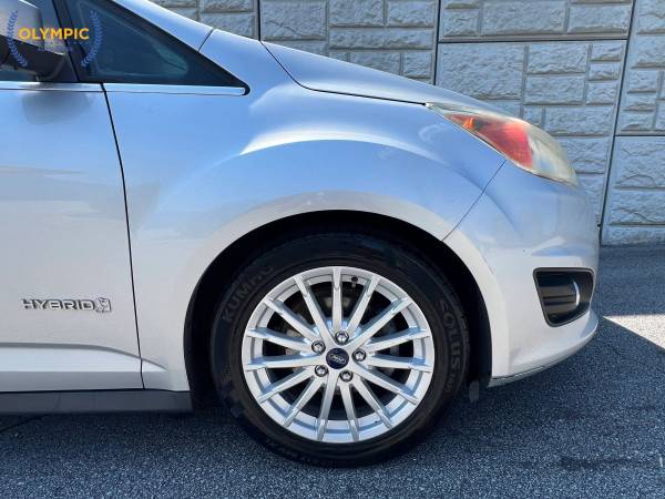 2013 Ford, dovoz USA — foto 11 z 12