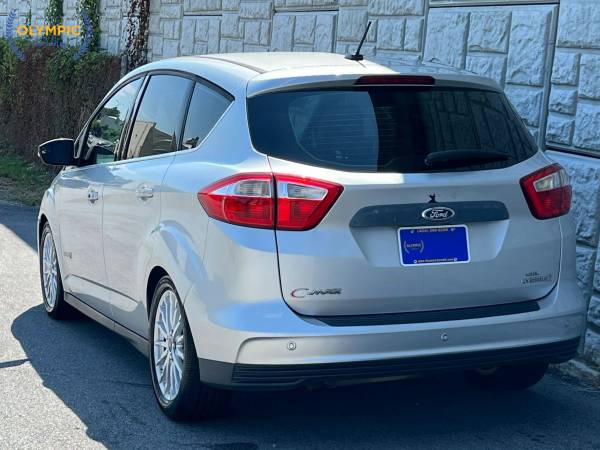 2013 Ford, dovoz USA — foto 4 z 12