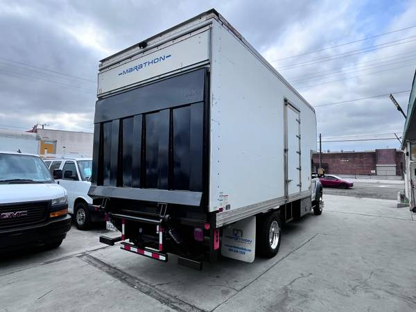 2019 Ford, dovoz USA — foto 6 z 12