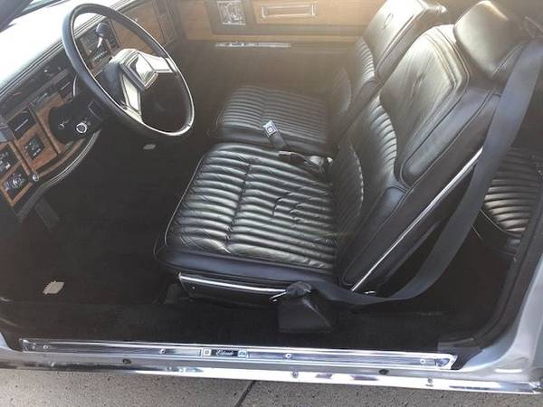 1985 Cadillac, dovoz USA — foto 8 z 12