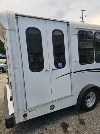 2013 Ford, dovoz USA — foto 12 z 12