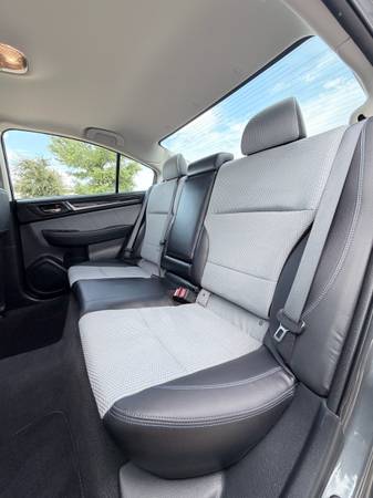 2018 Subaru, dovoz USA — foto 5 z 12