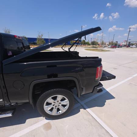2016 GMC, dovoz USA — foto 8 z 12