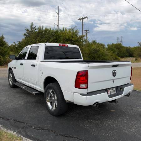 2013 Dodge, dovoz USA — foto 5 z 12