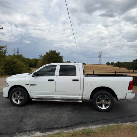 2013 Dodge, dovoz USA — foto 7 z 12