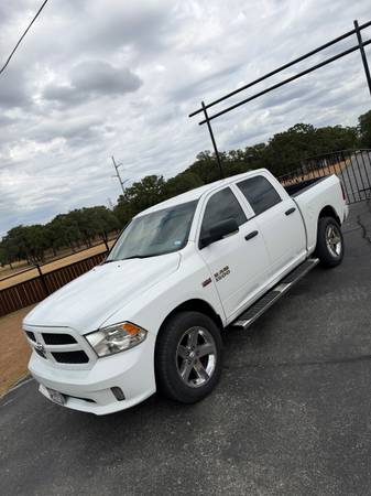 2013 Dodge, dovoz USA — foto 8 z 12