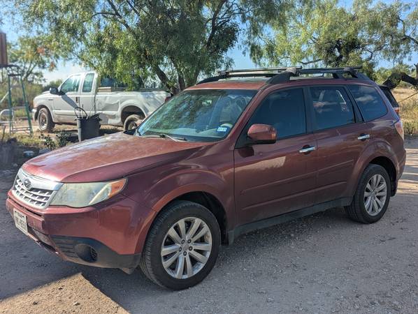 2011 Subaru, dovoz USA — foto 3 z 11