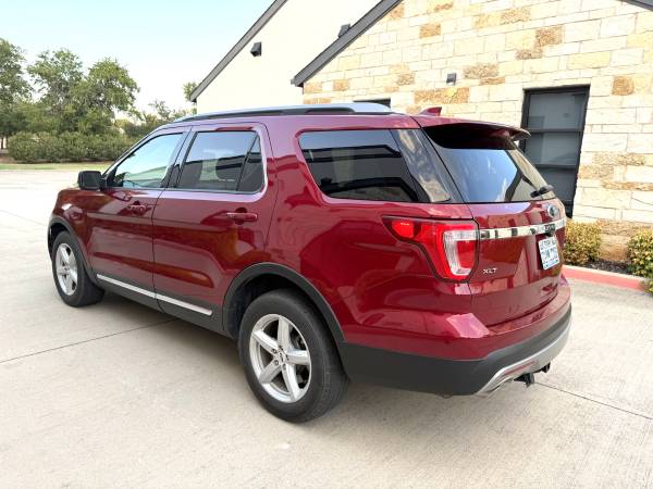 2016 Ford, dovoz USA — foto 4 z 10