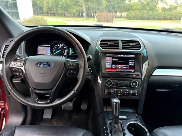 2016 Ford, dovoz USA — foto 6 z 10