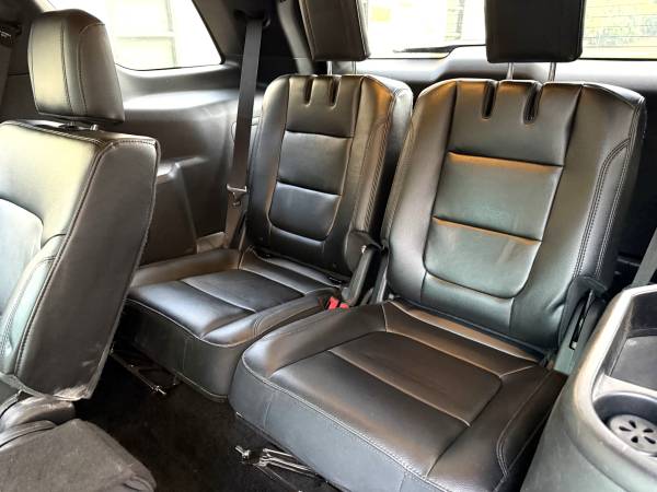 2016 Ford, dovoz USA — foto 8 z 10