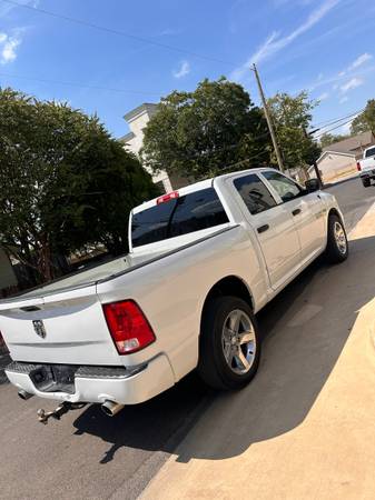 2016 Dodge, dovoz USA — foto 10 z 10