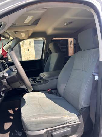 2016 Dodge, dovoz USA — foto 5 z 10