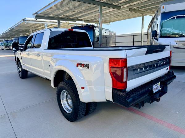 2020 Ford, dovoz USA — foto 9 z 12