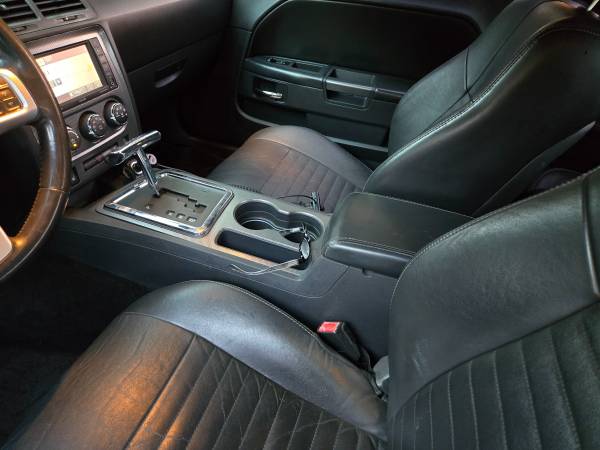 2013 Dodge, dovoz USA — foto 4 z 6