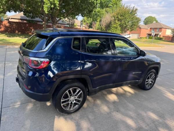 2018 Jeep, dovoz USA — foto 3 z 12