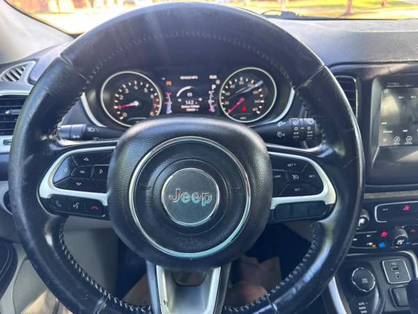 2018 Jeep, dovoz USA — foto 8 z 12