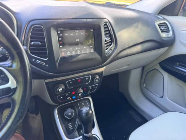 2018 Jeep, dovoz USA — foto 9 z 12