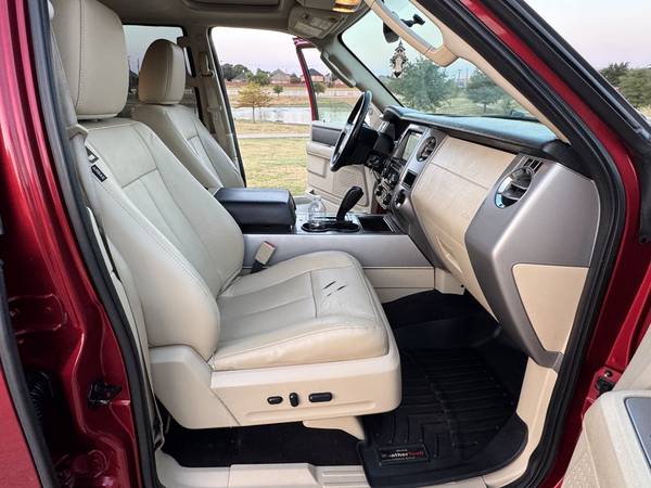2016 Ford, dovoz USA — foto 9 z 12