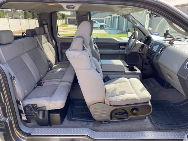 2004 Ford, dovoz USA — foto 4 z 12