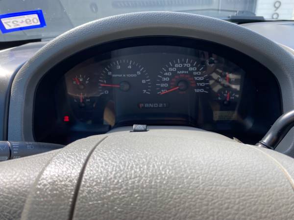 2004 Ford, dovoz USA — foto 7 z 12