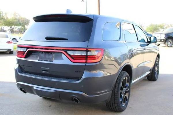 2021 Dodge, dovoz USA — foto 3 z 12