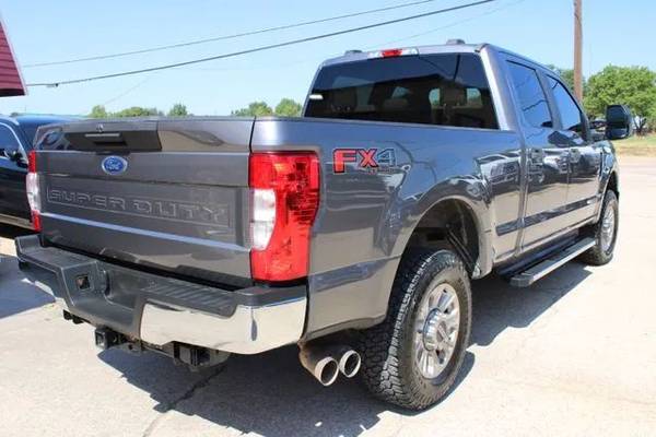 2021 Ford, dovoz USA — foto 3 z 12