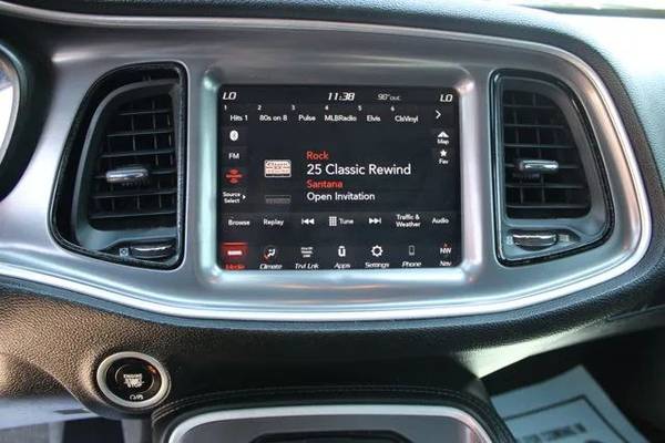 2021 Dodge, dovoz USA — foto 11 z 12
