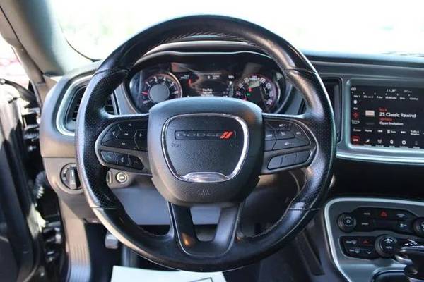 2021 Dodge, dovoz USA — foto 9 z 12
