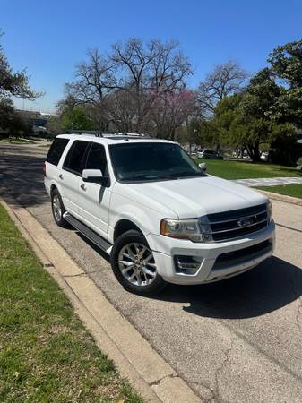 2017 Ford, dovoz USA — foto 12 z 12