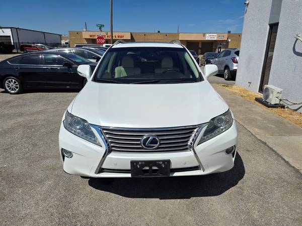 2013 Lexus, dovoz USA — foto 2 z 12