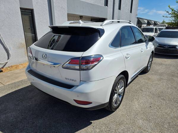 2013 Lexus, dovoz USA — foto 7 z 12