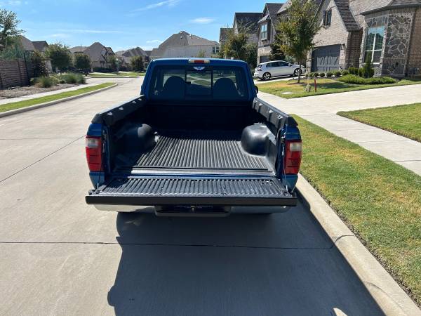 2001 Ford, dovoz USA — foto 4 z 12