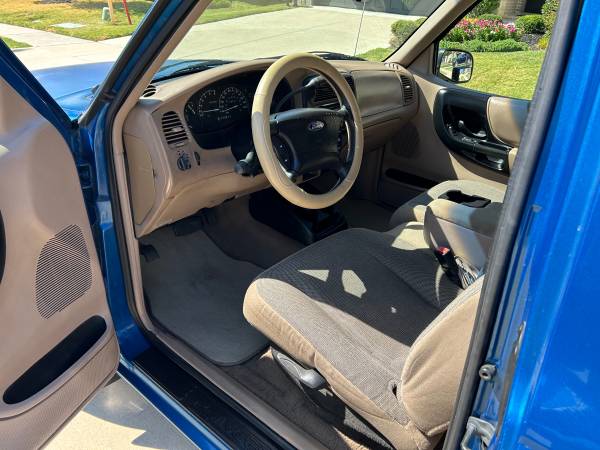 2001 Ford, dovoz USA — foto 7 z 12