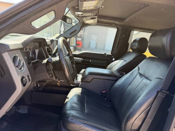 2015 Ford, dovoz USA — foto 11 z 12