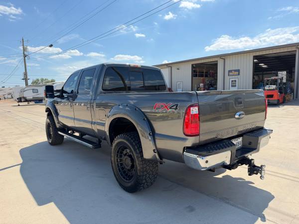 2015 Ford, dovoz USA — foto 7 z 12