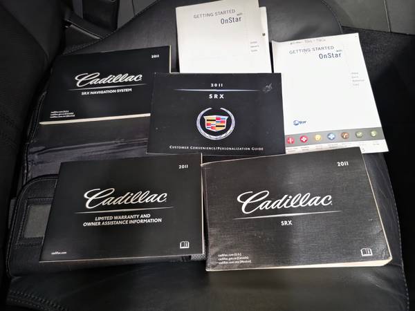 2011 Cadillac, dovoz USA — foto 11 z 12