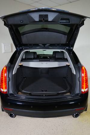 2011 Cadillac, dovoz USA — foto 7 z 12