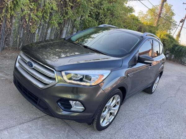 2018 Ford, dovoz USA — foto 2 z 12
