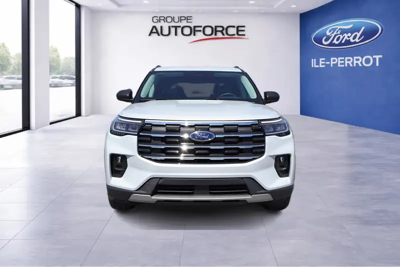 2026 Ford Explorer Active, bílá, 23 km, dovoz Kanada — foto 3 z 12