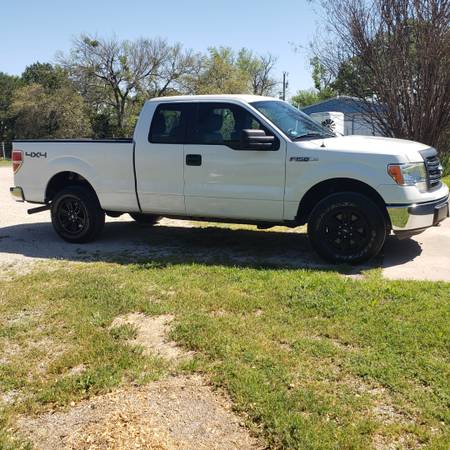 2013 Ford, dovoz USA — foto 2 z 11