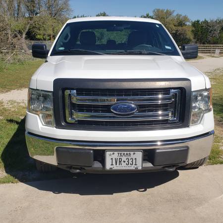 2013 Ford, dovoz USA — foto 4 z 11