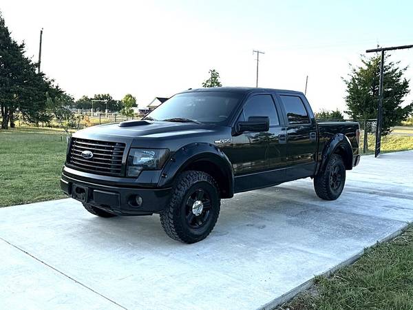 2014 Ford, dovoz USA — foto 2 z 12
