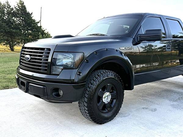 2014 Ford, dovoz USA — foto 3 z 12