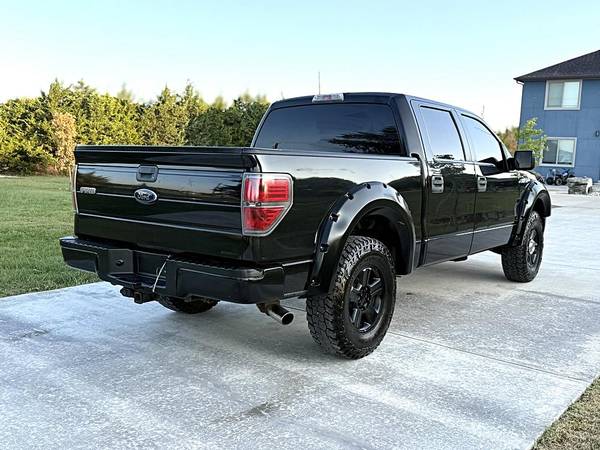 2014 Ford, dovoz USA — foto 8 z 12